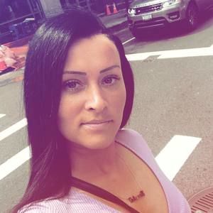 Meet your Posher, Renata